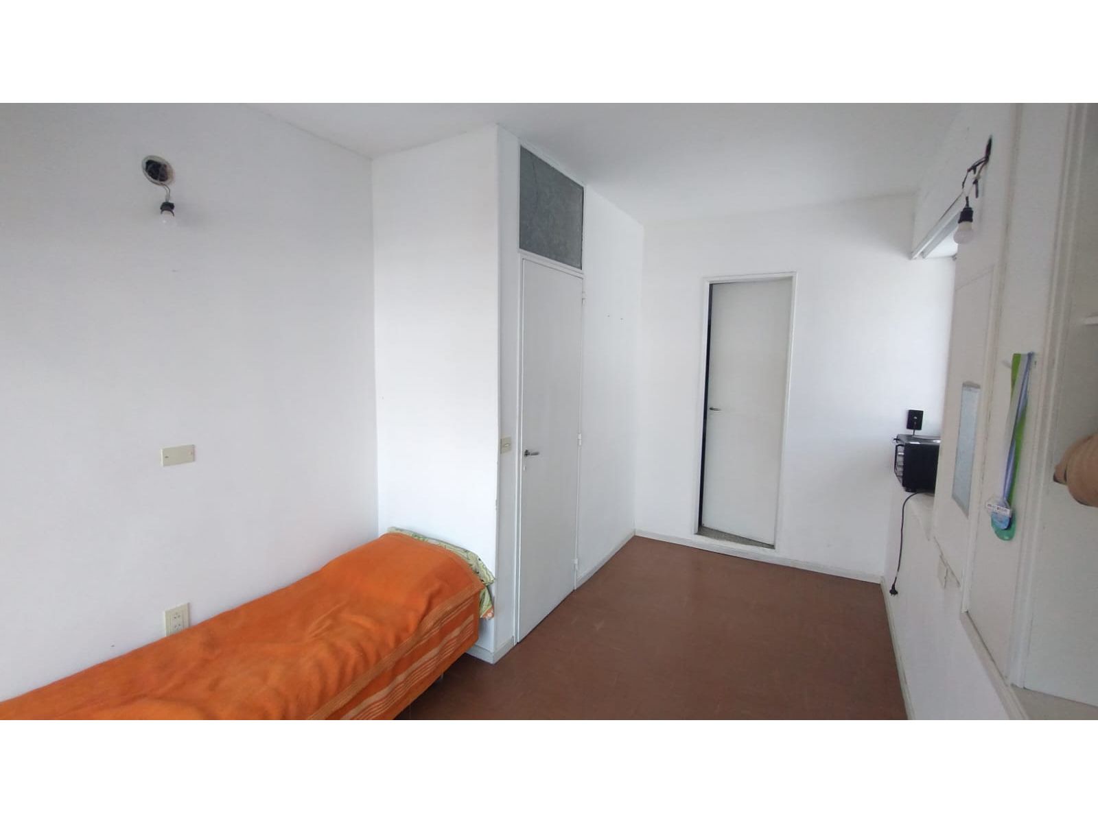 HERMOSA CASA 3 DORMITORIOS EN MORON - APTO CRÉDITO - 9
