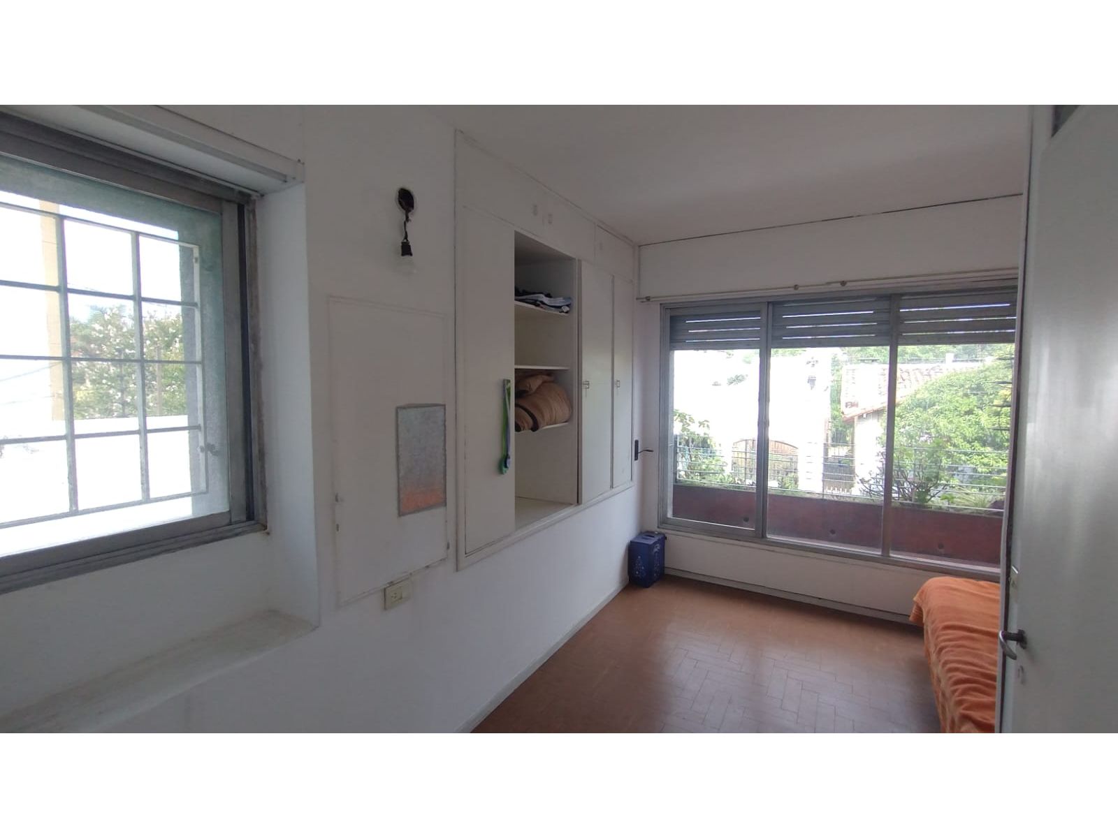 HERMOSA CASA 3 DORMITORIOS EN MORON - APTO CRÉDITO - 7
