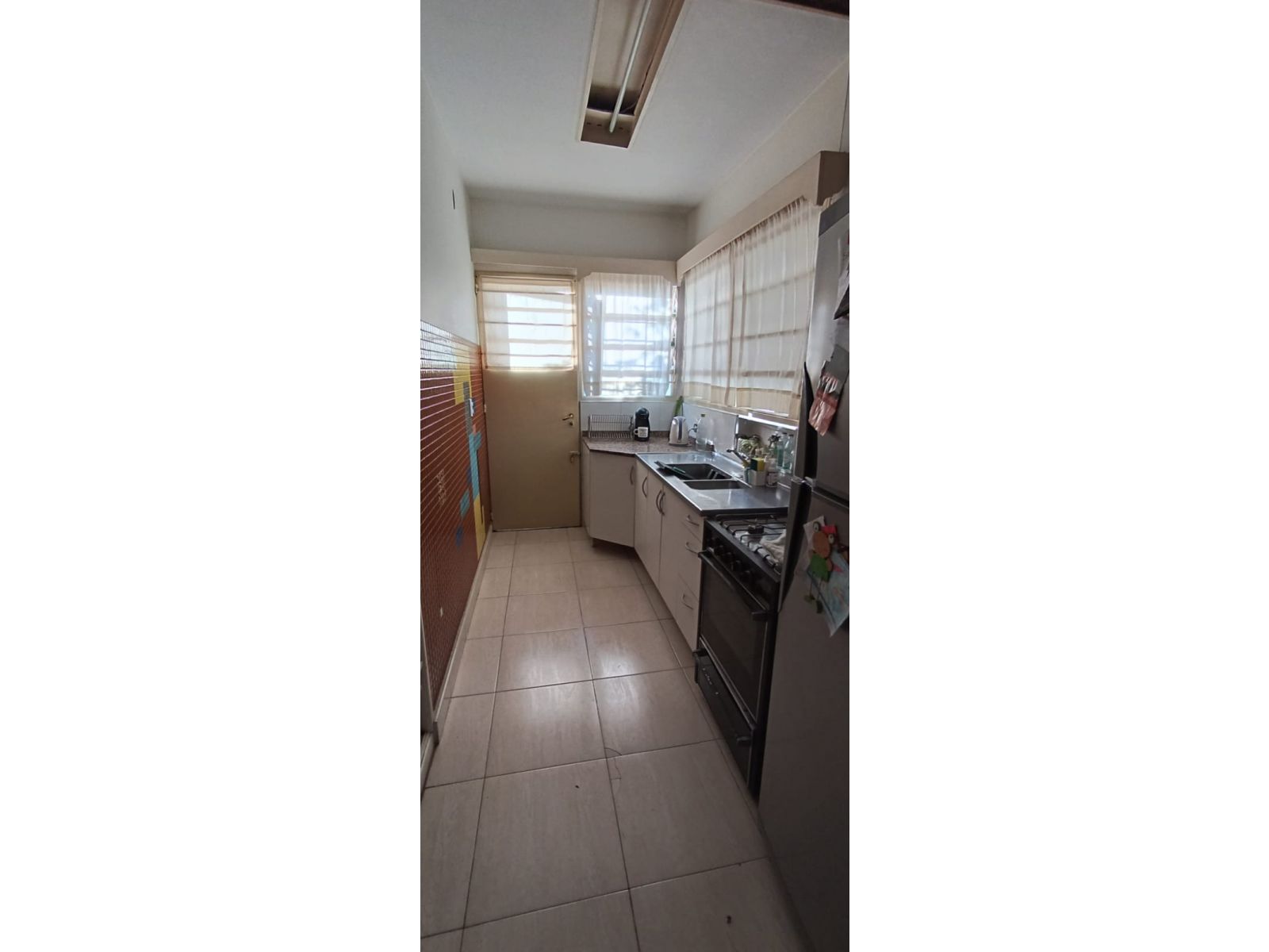 HERMOSA CASA 3 DORMITORIOS EN MORON - APTO CRÉDITO - 26