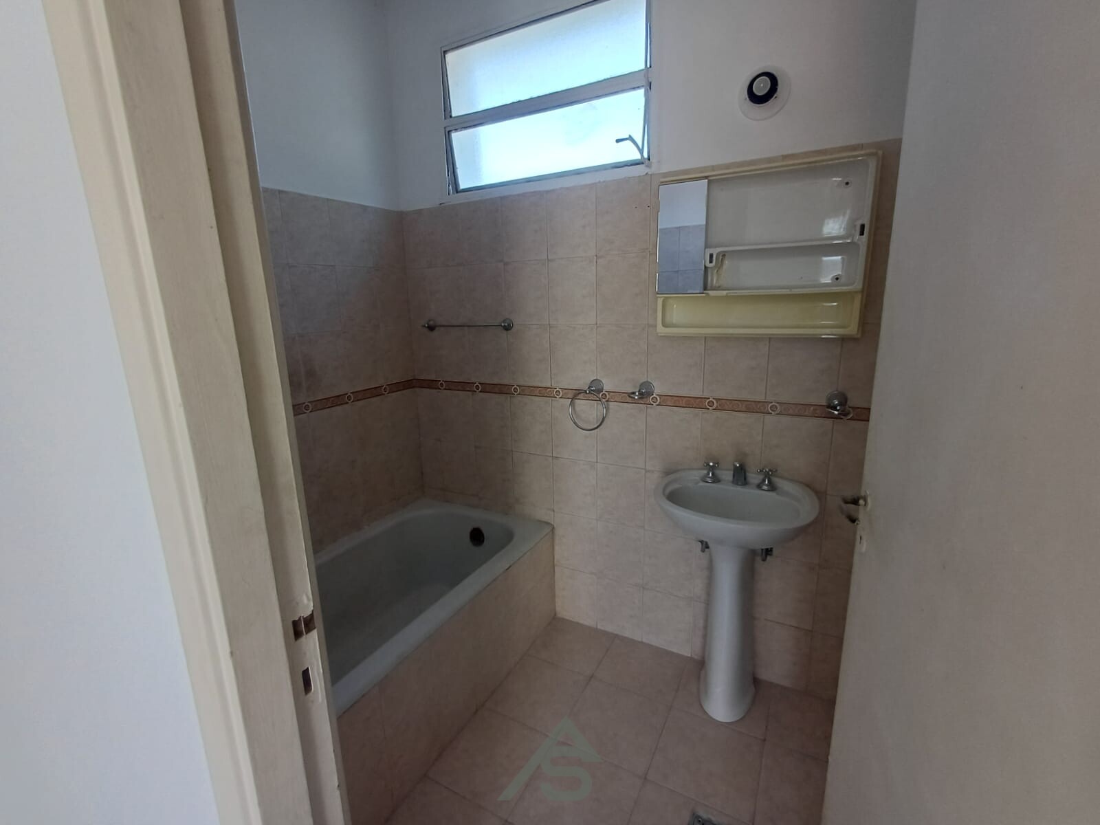 Venta de Casa Multifamiliar -Casa+Dpto+Consultorio - 14