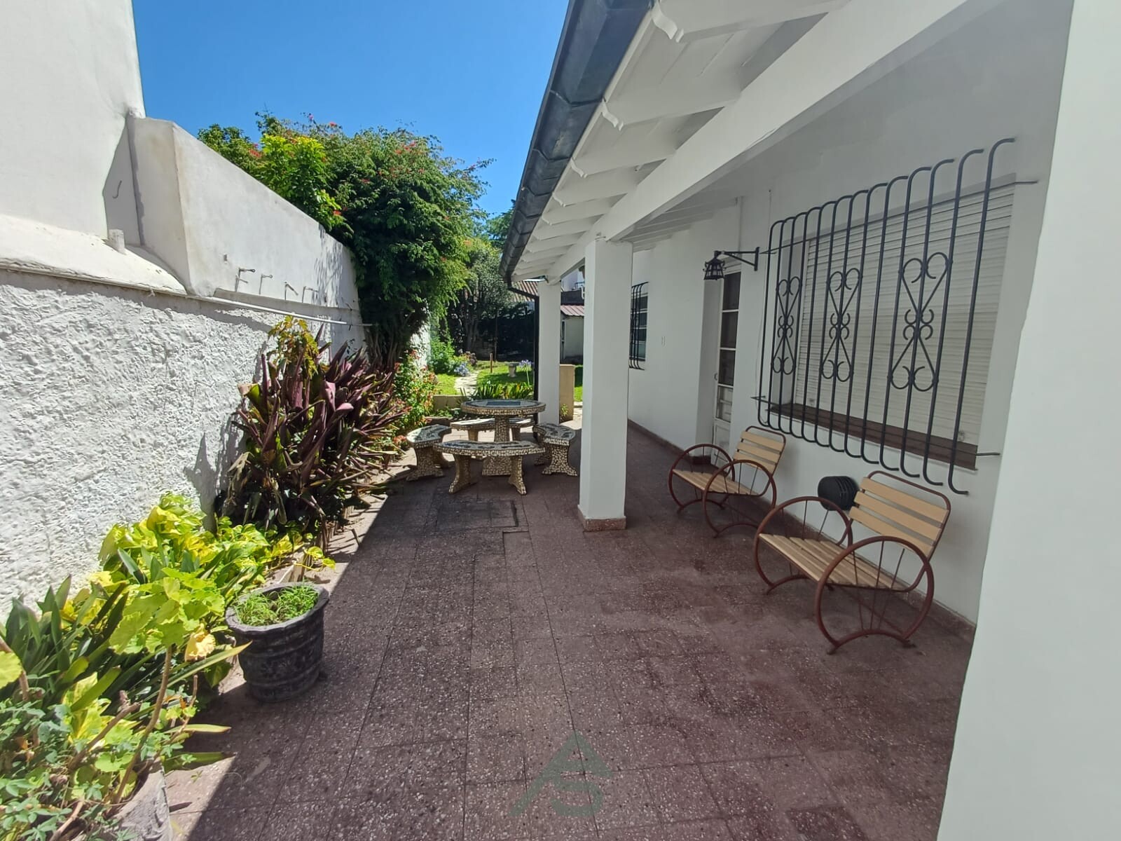 Venta de Casa Multifamiliar -Casa+Dpto+Consultorio - 7