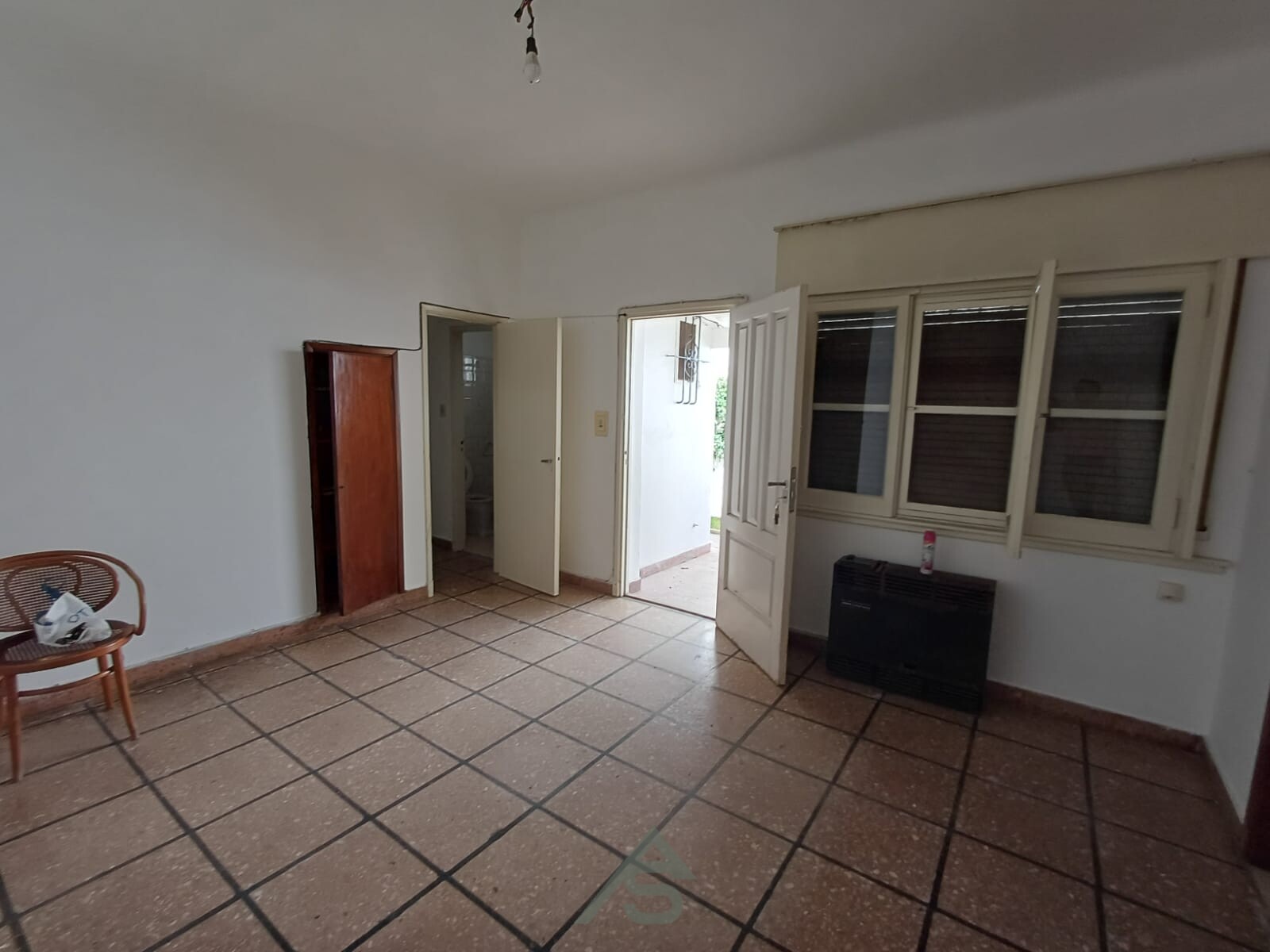 Venta de Casa Multifamiliar -Casa+Dpto+Consultorio - 11