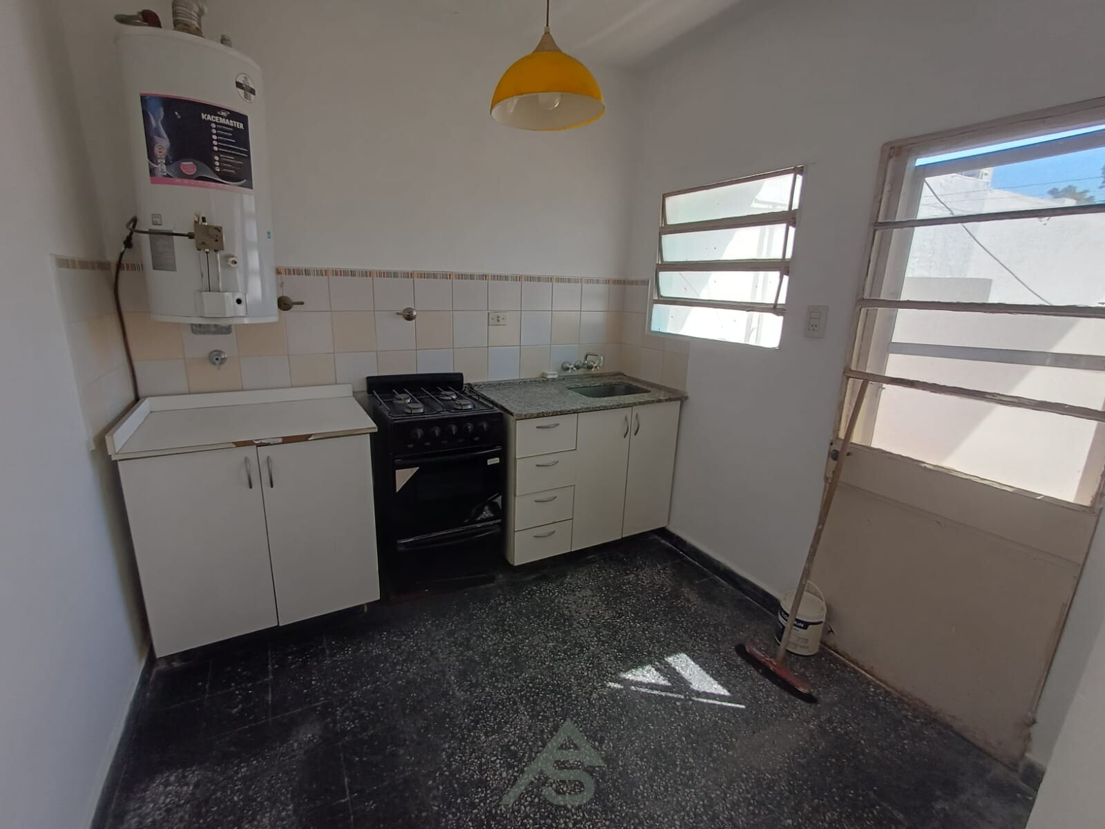 Venta de Casa Multifamiliar -Casa+Dpto+Consultorio - 21