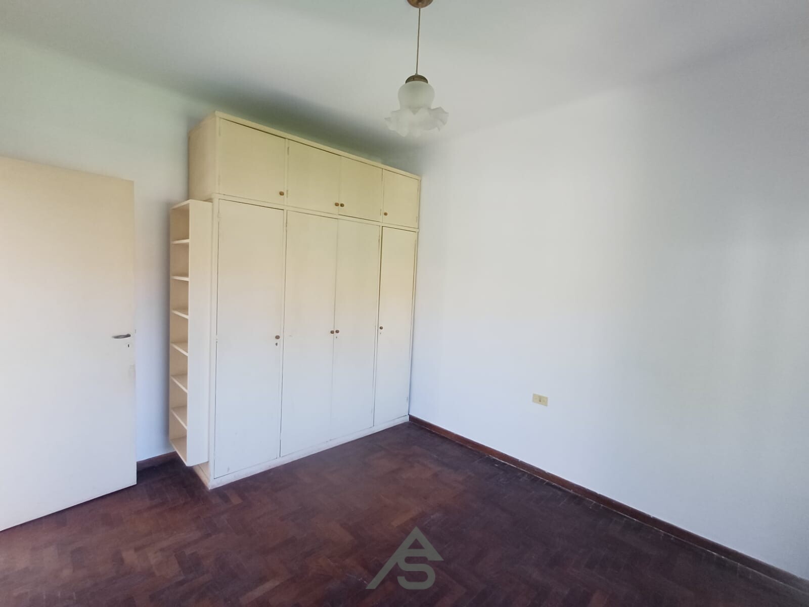 Venta de Casa Multifamiliar -Casa+Dpto+Consultorio - 24