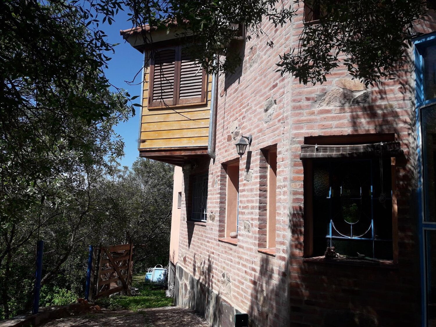Casa con dos lotes en Barrio Cabana - Unquillo, Sierras Chicas - Imagen 10