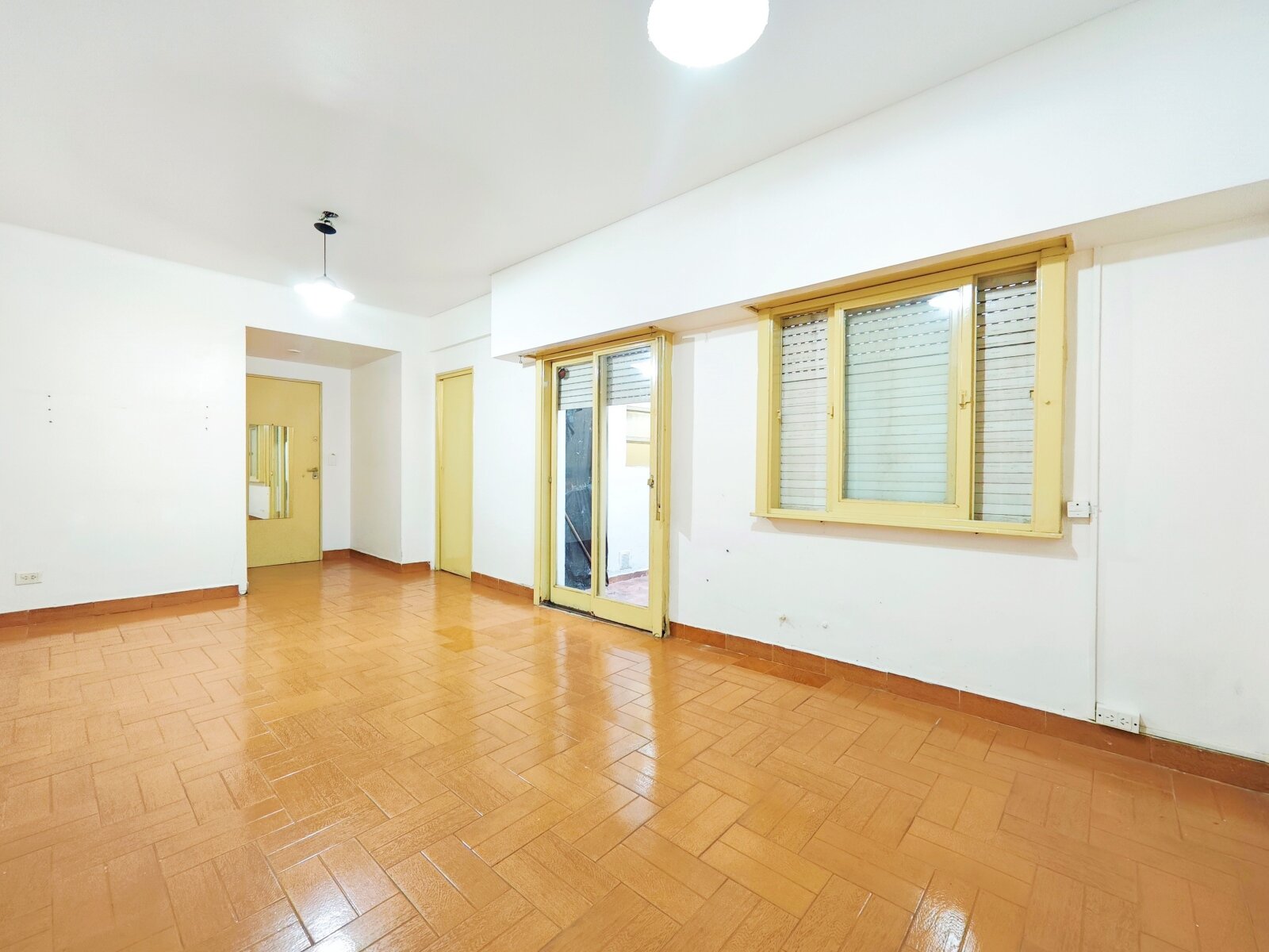 Almagro, Apto profesional, Apto Crédito, con Garaje y Patio, Listo para escriturar y mudarse. - 4
