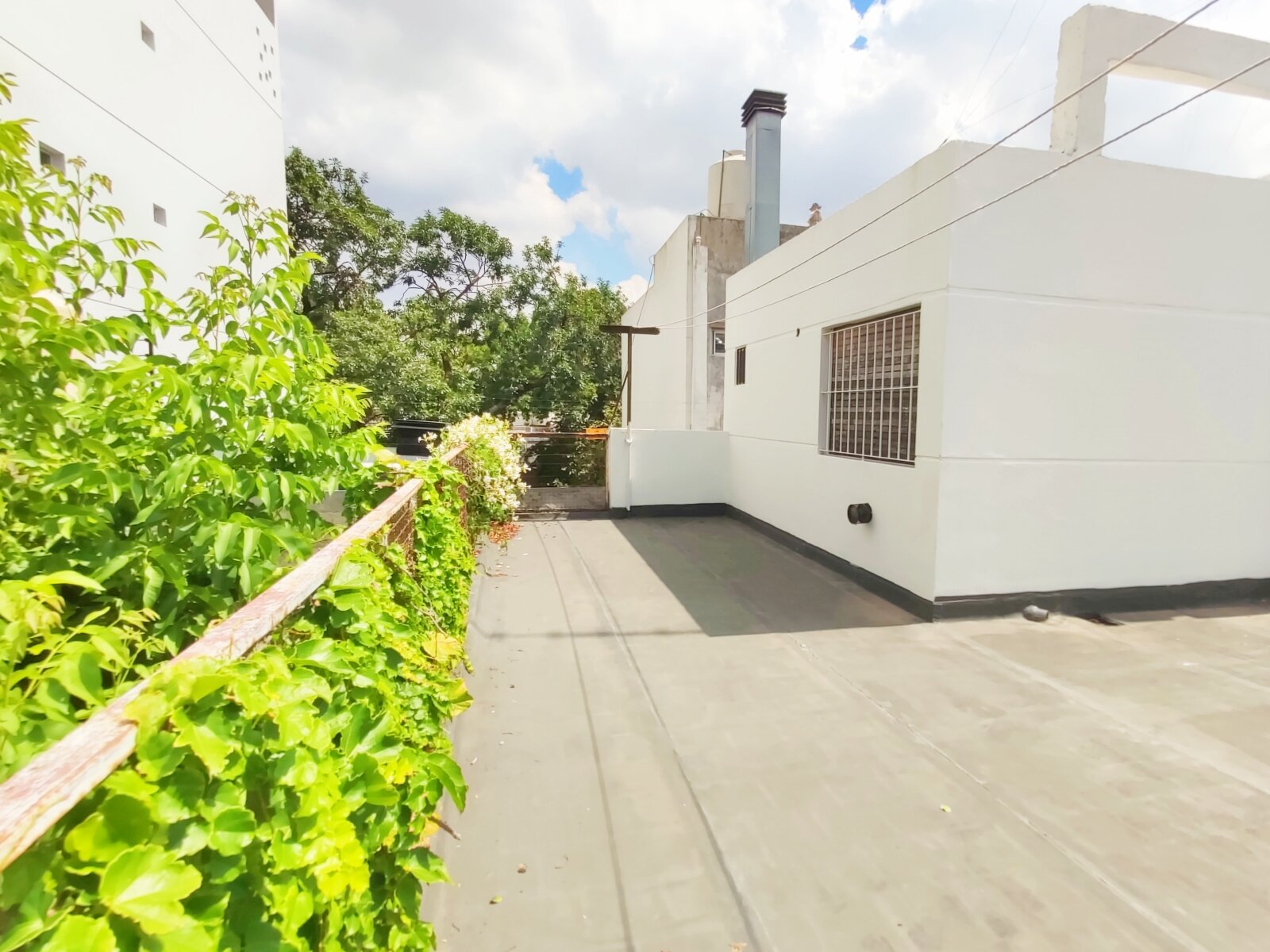 Casa con Jardín, Garaje, Terraza y Parrilla en Villa del Parque - 4