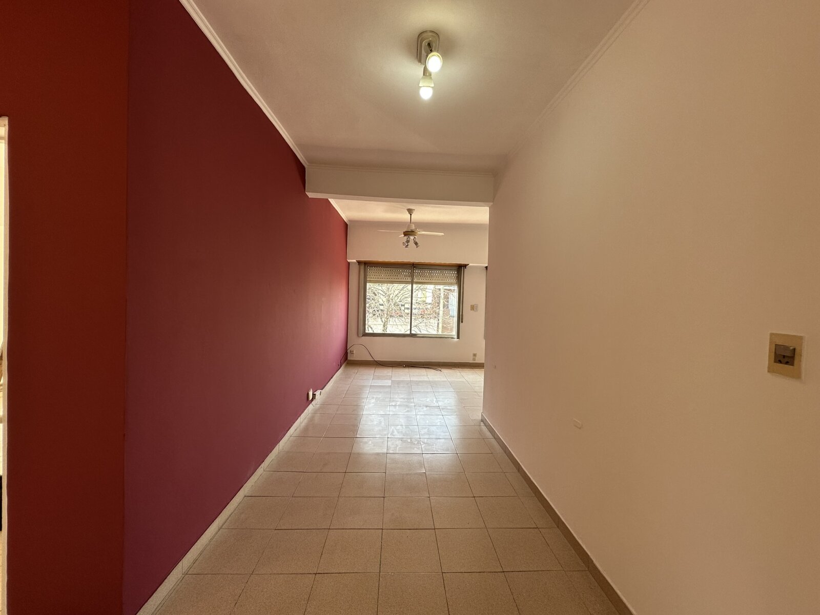 CASA 3 AMBIENTES EN PLANTA ALTA CON GARAJE Y PATIO - 3