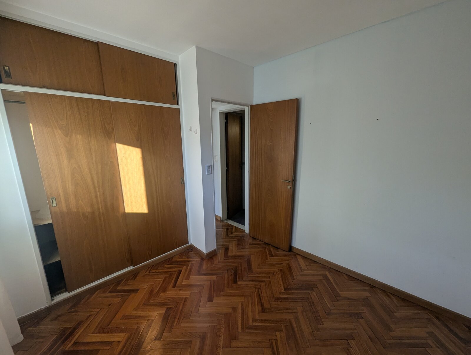 Alquiler | Córdoba y Suipacha | Departamento 1 Dormitorio con Balcón Al Frente Excelente Ubicación - 15