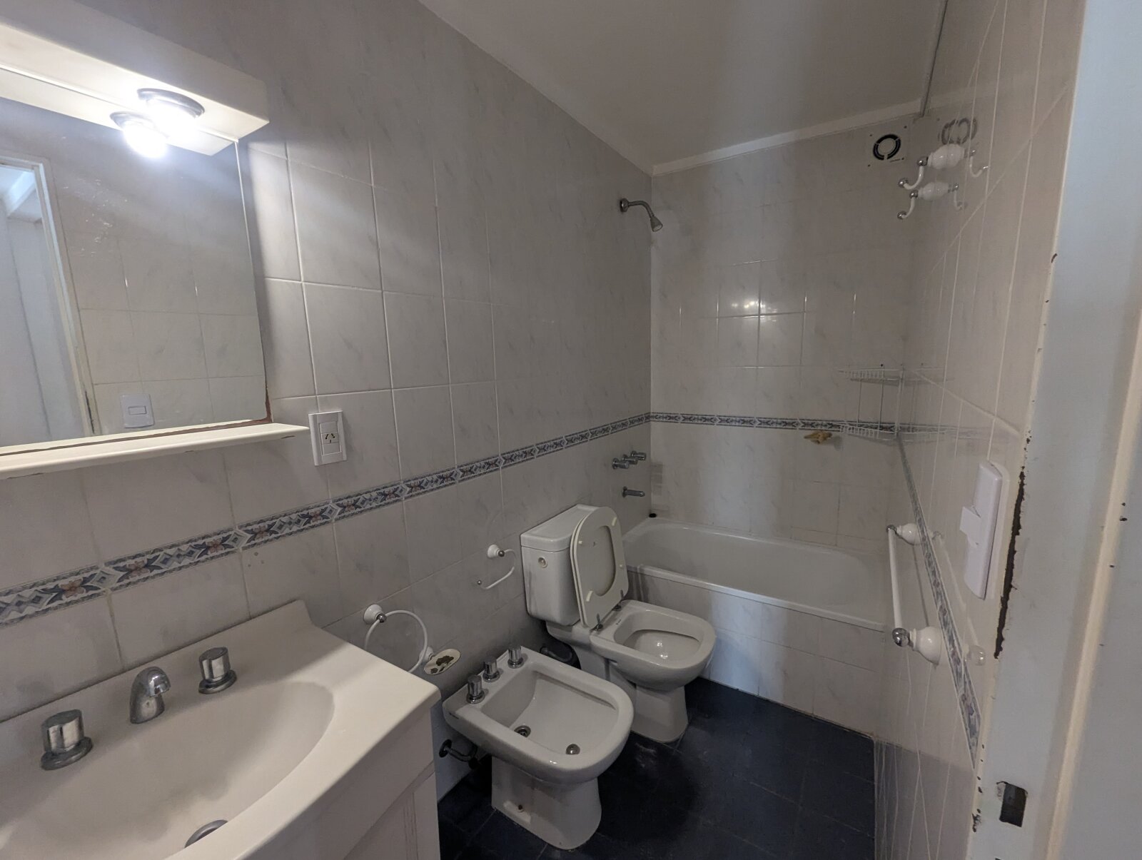 Alquiler | Córdoba y Suipacha | Departamento 1 Dormitorio con Balcón Al Frente Excelente Ubicación - 10