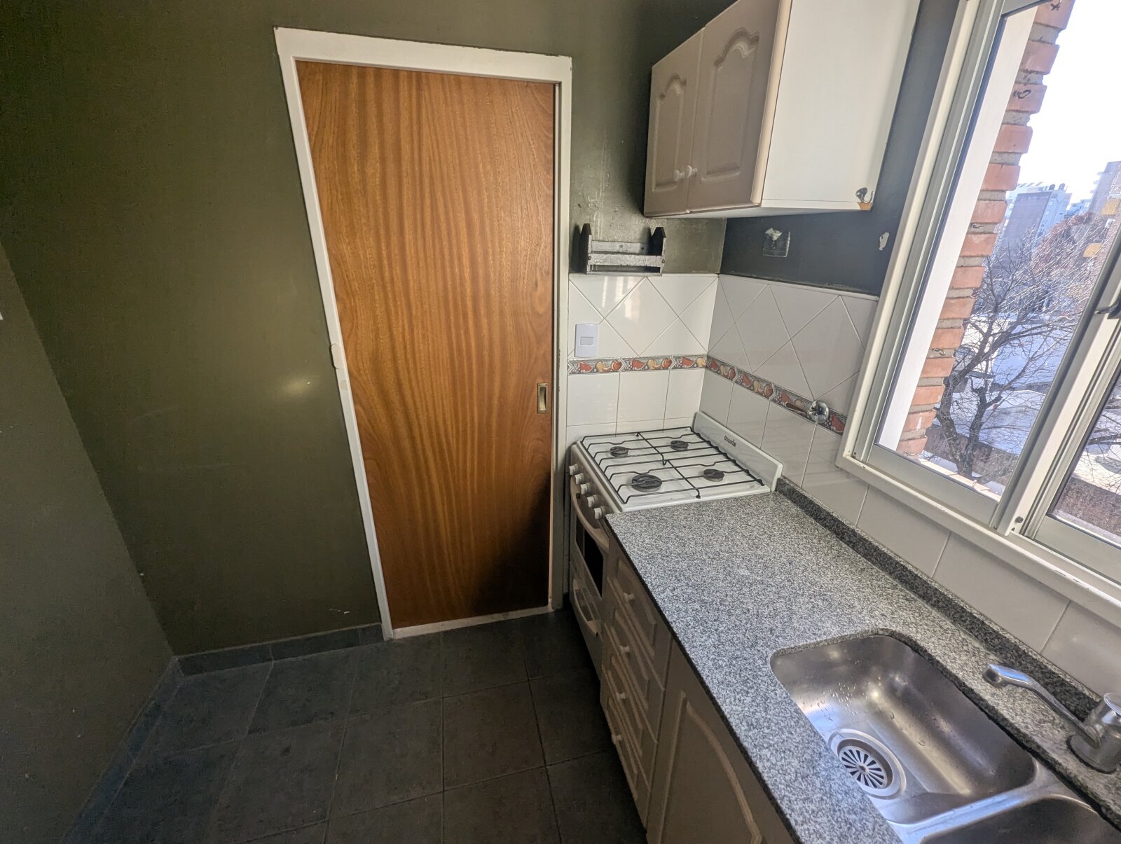 Alquiler | Córdoba y Suipacha | Departamento 1 Dormitorio con Balcón Al Frente Excelente Ubicación - 9