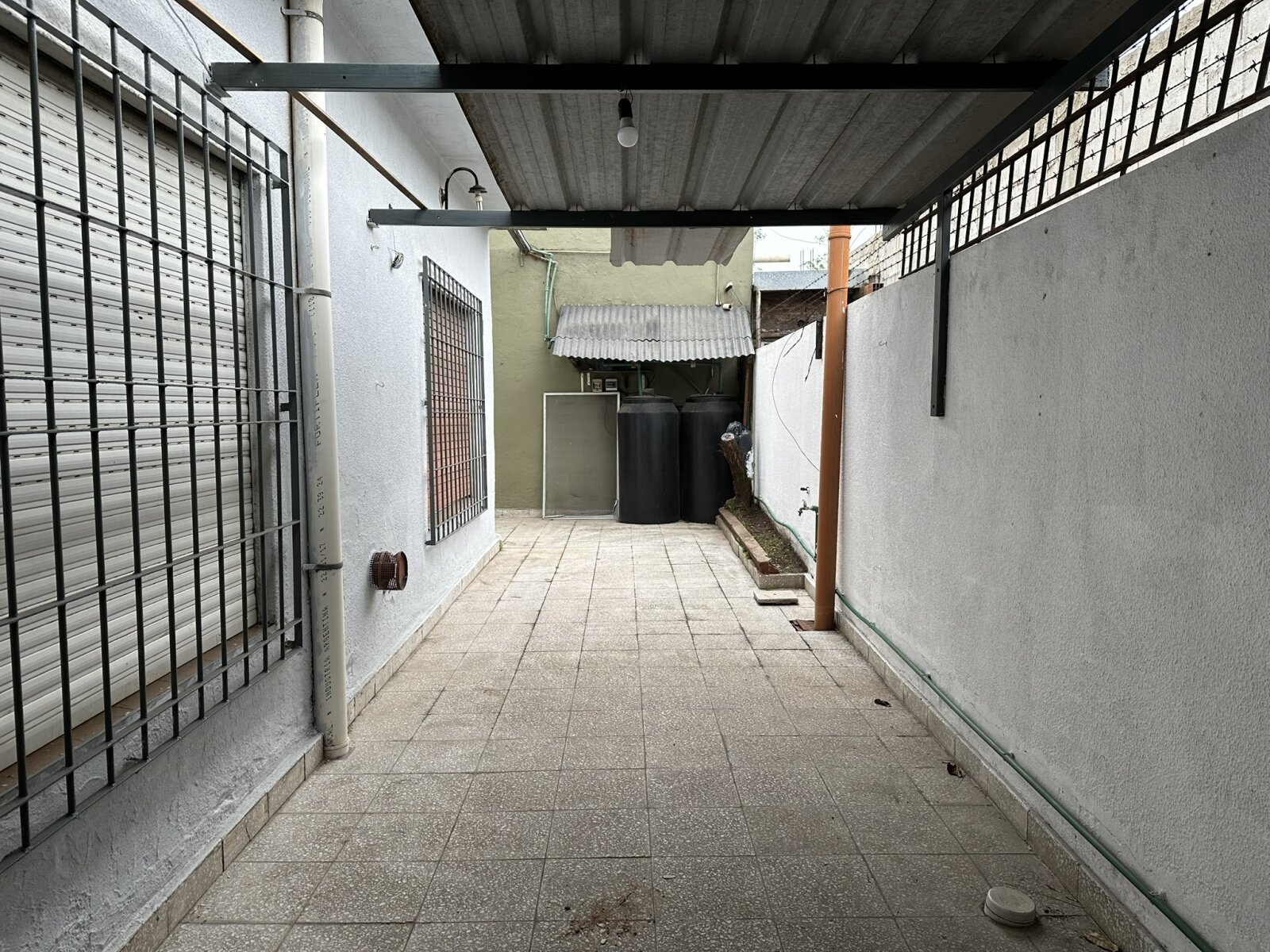 CASA 3 AMB. CON GARAJE Y PATIO - 16