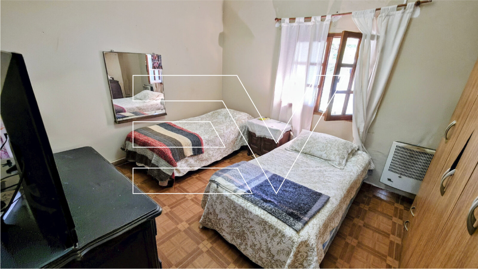 VENTA. B° PROVIDENCIA. AMPLIA PROPIEDAD. 4 DORM 3 BAÑOS. GRAN PATIO Y GALERIA. GARAGE - Imagen 34
