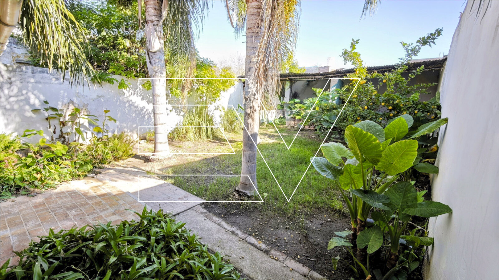 VENTA. B° PROVIDENCIA. AMPLIA PROPIEDAD. 4 DORM 3 BAÑOS. GRAN PATIO Y GALERIA. GARAGE - Imagen 43