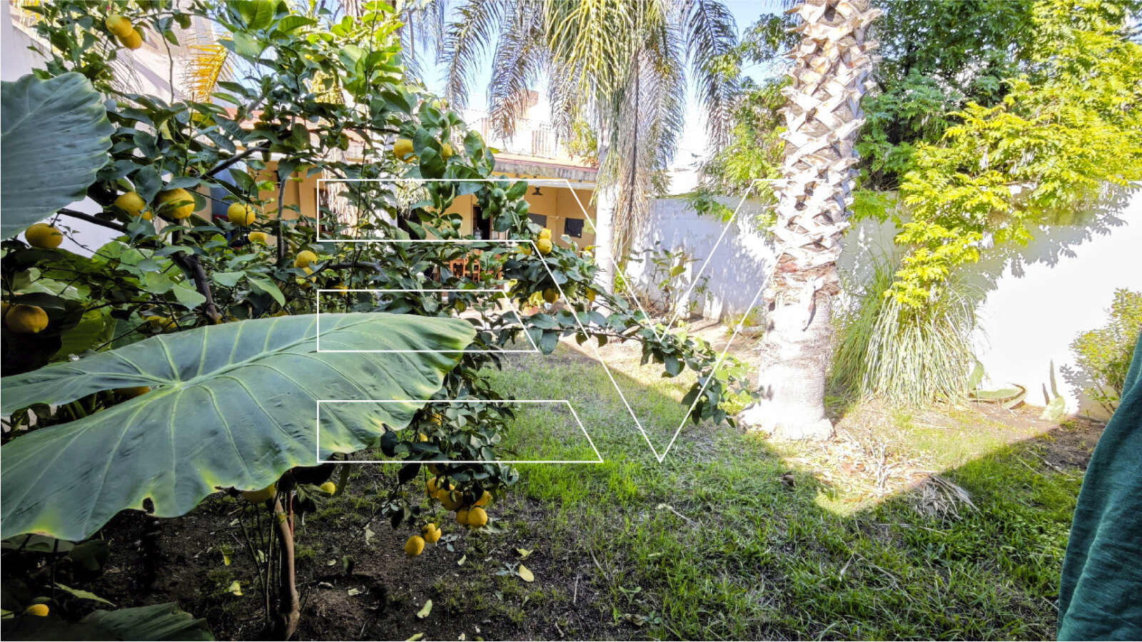 VENTA. B° PROVIDENCIA. AMPLIA PROPIEDAD. 4 DORM 3 BAÑOS. GRAN PATIO Y GALERIA. GARAGE - Imagen 46