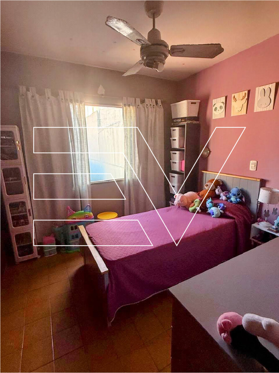 VENTA. B° PROVIDENCIA. AMPLIA PROPIEDAD. 4 DORM 3 BAÑOS. GRAN PATIO Y GALERIA. GARAGE - Imagen 4