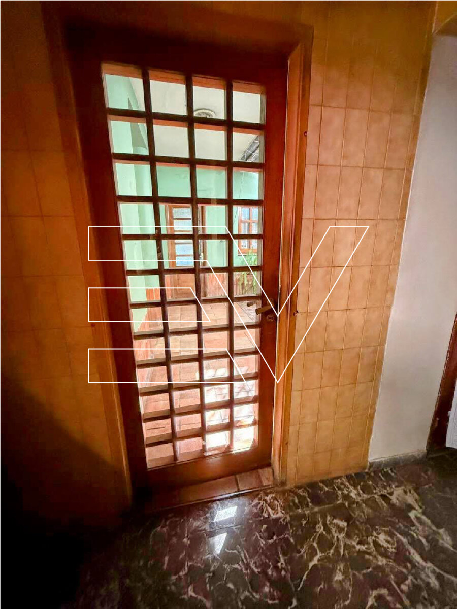 VENTA. B° PROVIDENCIA. AMPLIA PROPIEDAD. 4 DORM 3 BAÑOS. GRAN PATIO Y GALERIA. GARAGE - Imagen 25