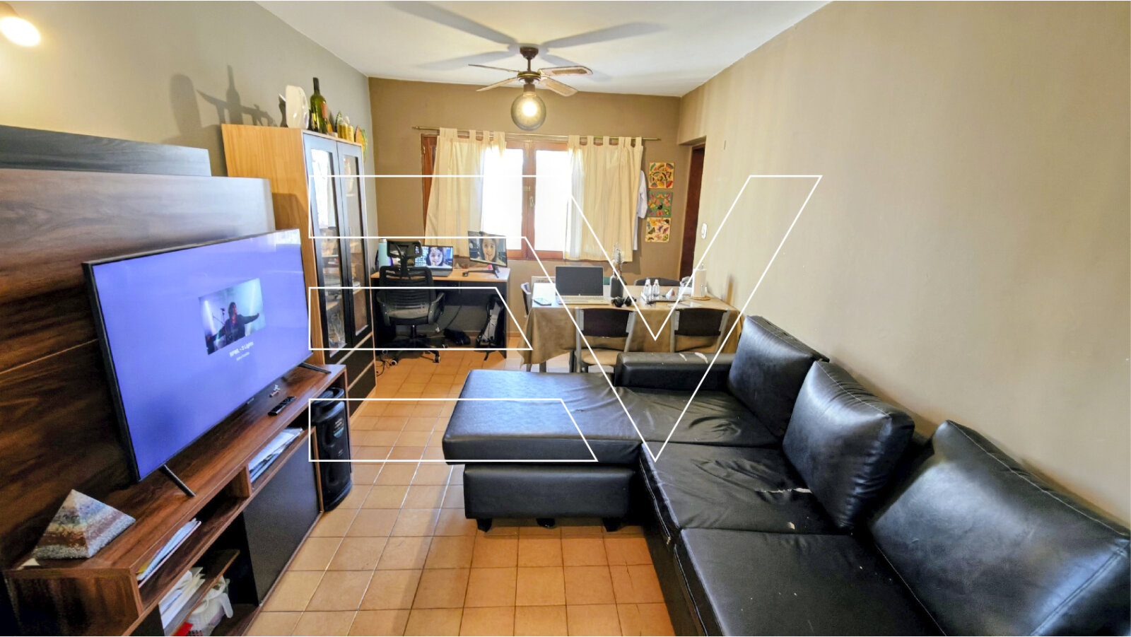 VENTA. B° PROVIDENCIA. AMPLIA PROPIEDAD. 4 DORM 3 BAÑOS. GRAN PATIO Y GALERIA. GARAGE - Imagen 3