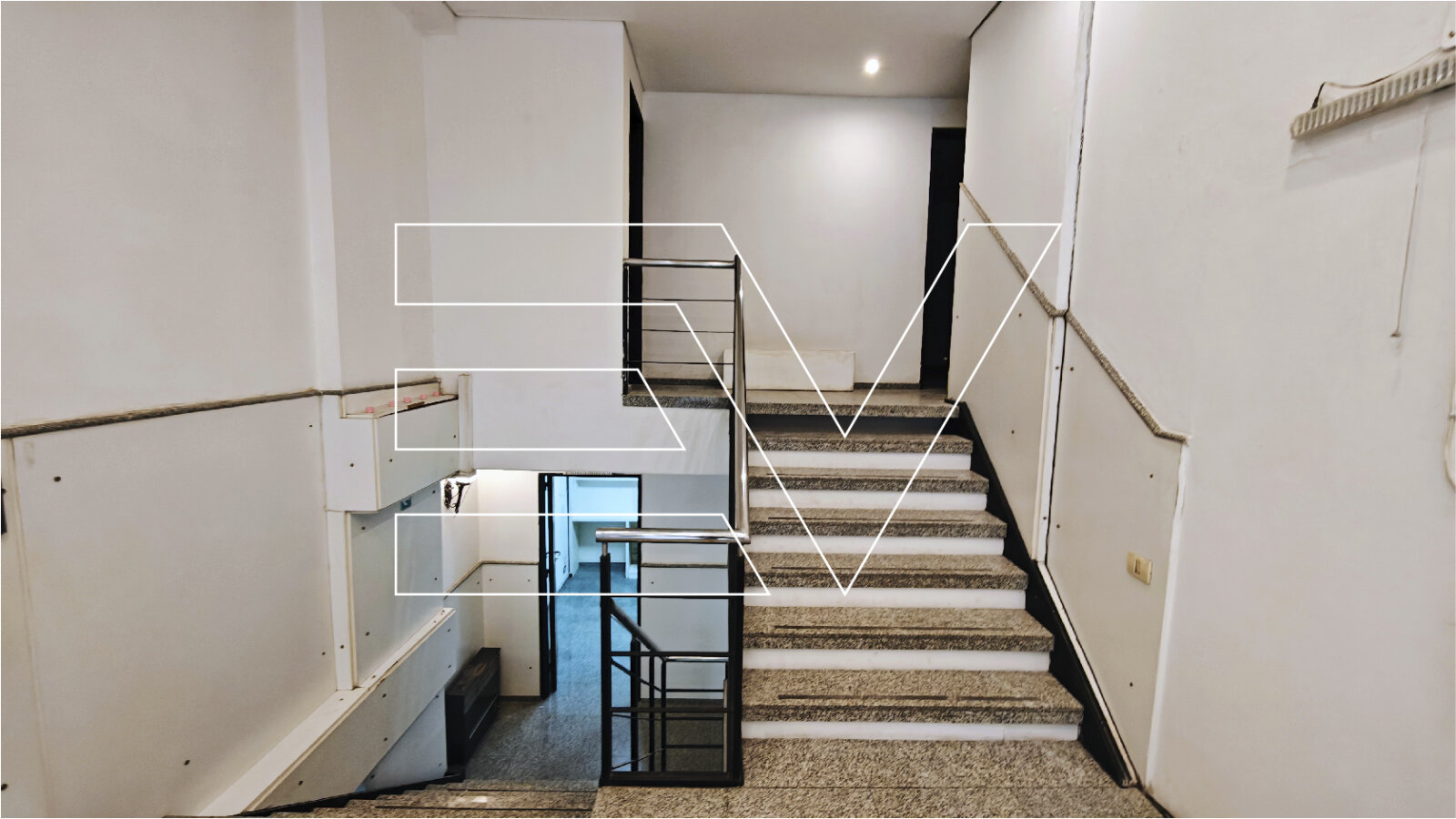 VENTA. LOCAL 160 m2. 2 BAÑOS. SOBRE BVD CHACABUCO Y ENTRE RIOS - Imagen 19