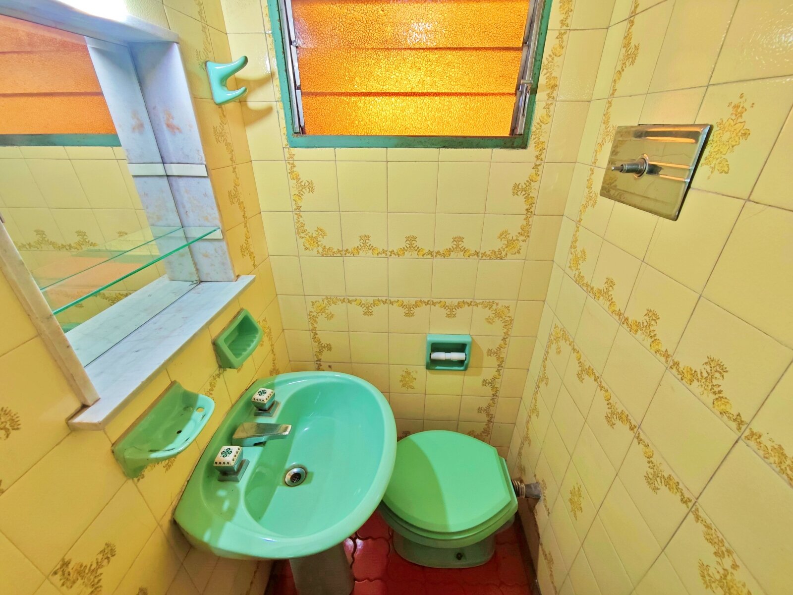 APTA CRÉDITO - Casa en Venta – Lote Propio, 5 Ambientes, Cochera, Patio y Jardín - 15