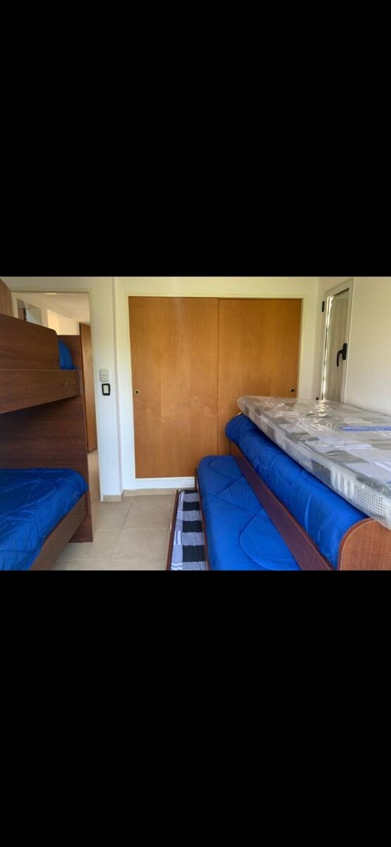 ROLDAN - CASA EN VENTA - APTA CREDITO- CHALET CON PISCINA Y 2 DORMITORIOS - LÍMITE CON FUNES - 19