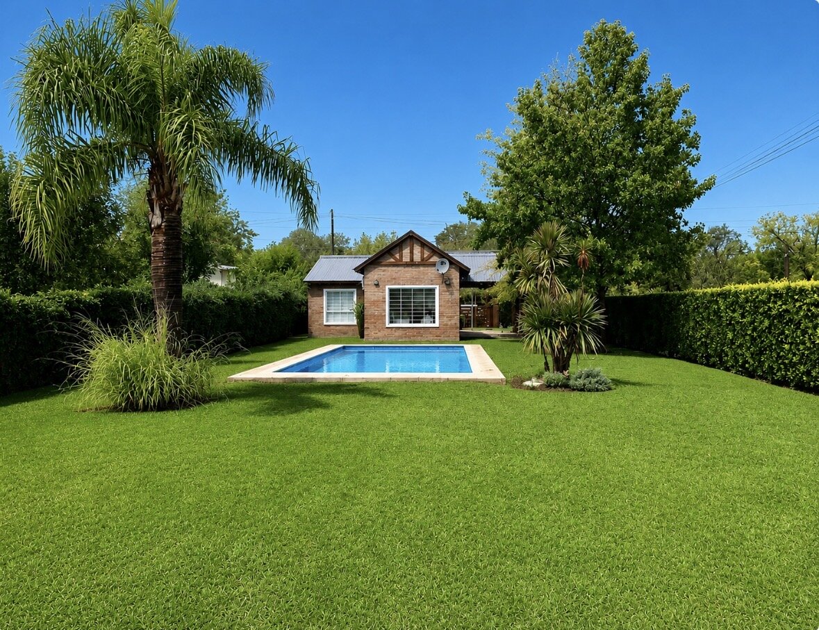 ROLDAN - CASA EN VENTA - APTA CREDITO- CHALET CON PISCINA Y 2 DORMITORIOS - LÍMITE CON FUNES - 1