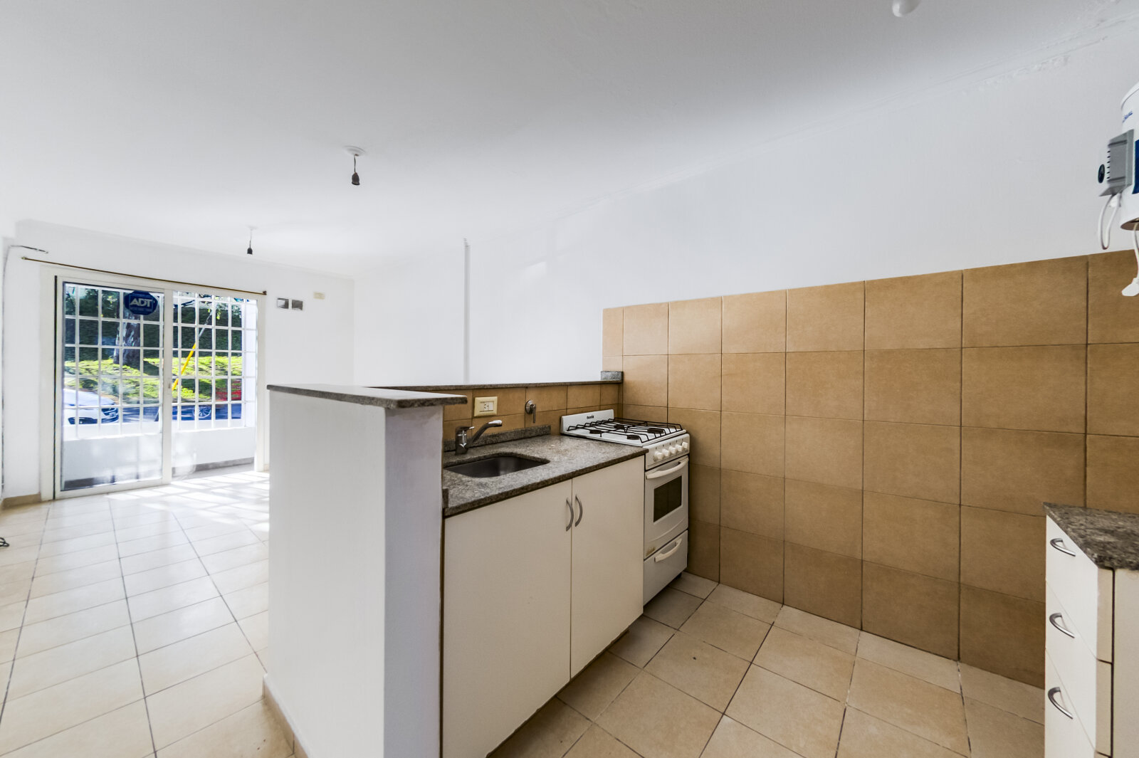 DEPARTAMENTO 1 DORMITORIO EN VENTA EN COFICO CON PATIO - Imagen 7