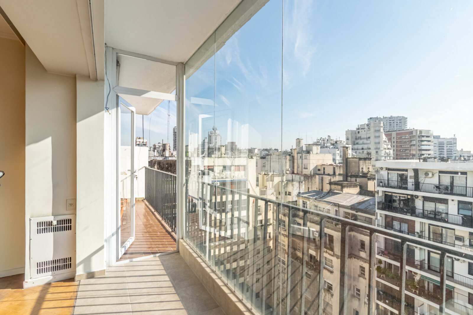 Semipiso reciclado en Recoleta – Piso alto, vista abierta y sol pleno - 5