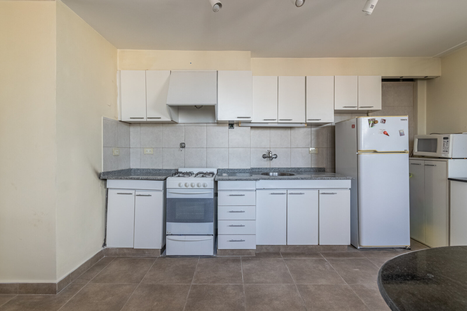 Semipiso reciclado en Recoleta – Piso alto, vista abierta y sol pleno - 19