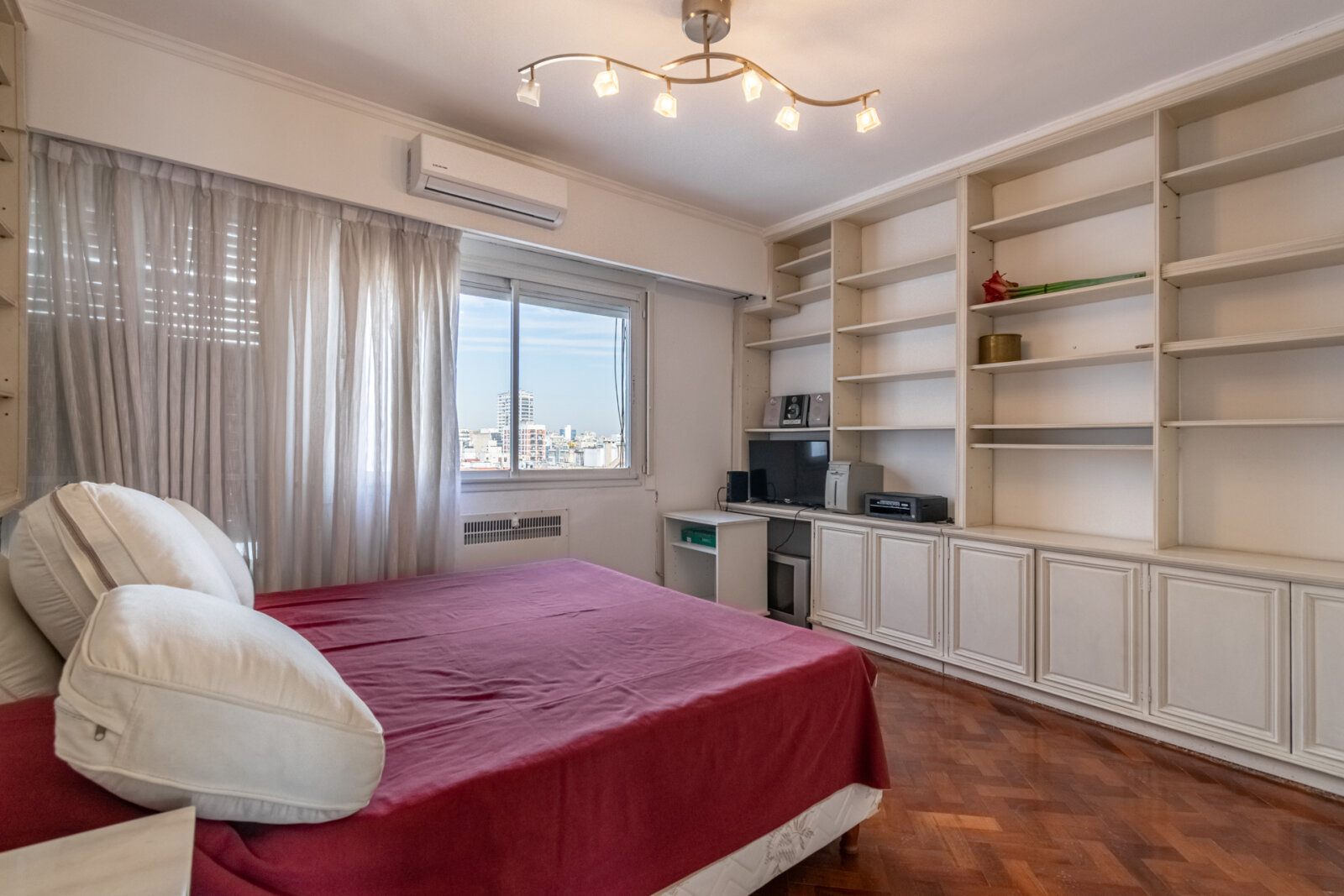 Semipiso reciclado en Recoleta – Piso alto, vista abierta y sol pleno - 4