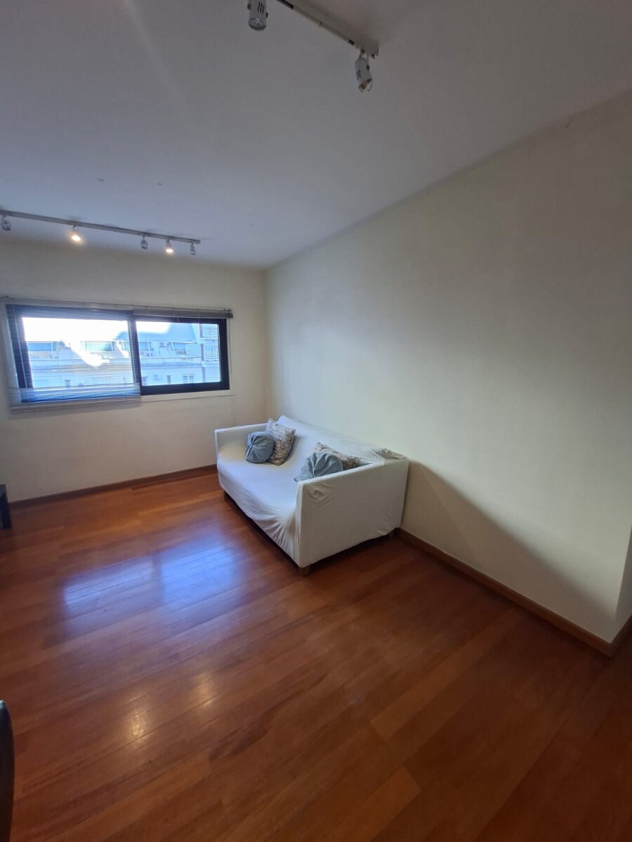 Palermo Chico, Bulnes 2700, piso 5, 3 amb, u$s 1,300 + expensas + servicios. 4px. - 18