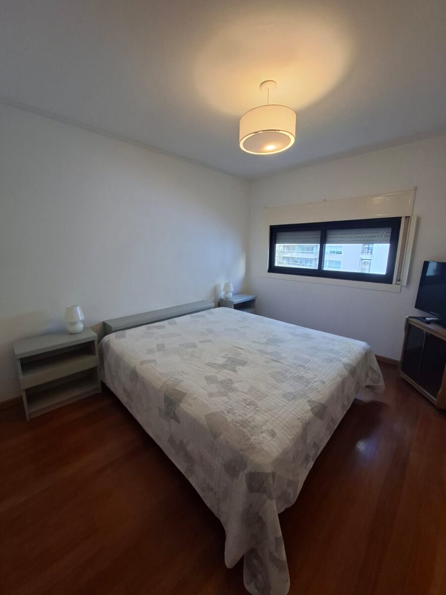 Palermo Chico, Bulnes 2700, piso 5, 3 amb, u$s 1,300 + expensas + servicios. 4px. - 16