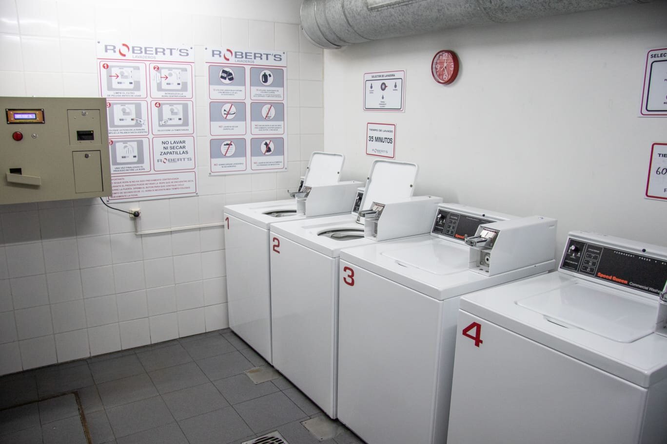 Palermo Chico, Bulnes 2700, piso 5, 3 amb, u$s 1,300 + expensas + servicios. 4px. - 24