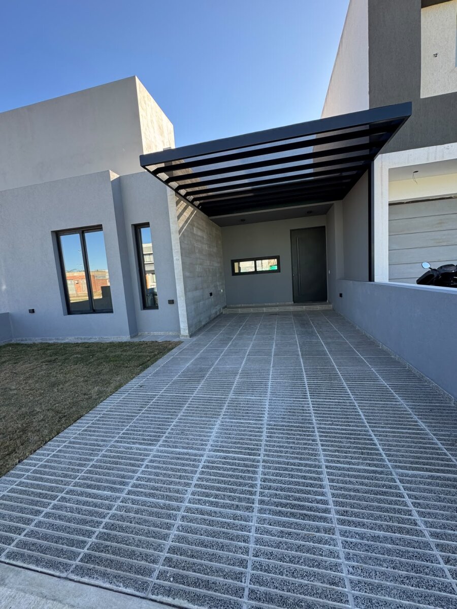 Oportunidad Duplex San Ignacio Village