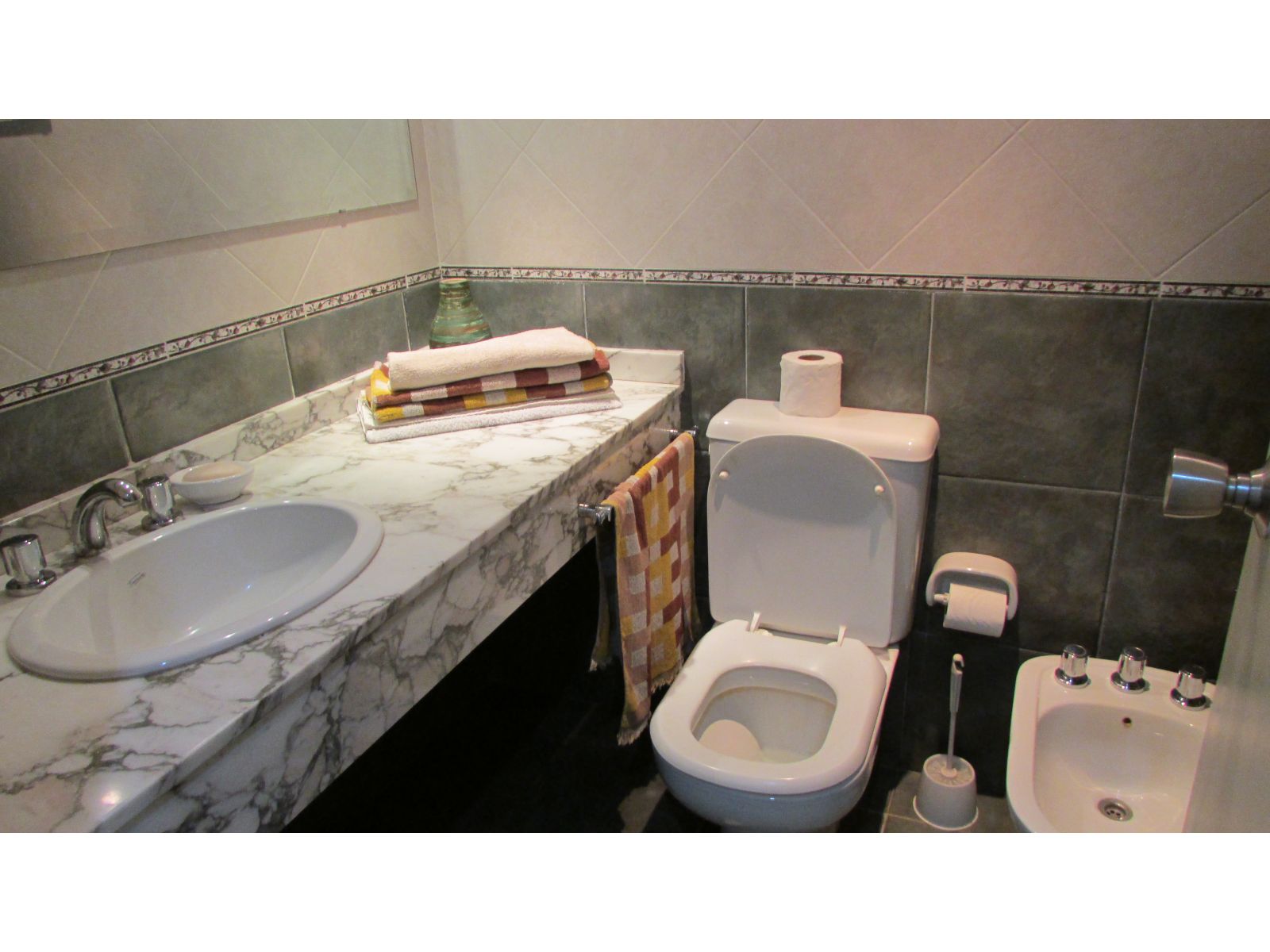 Departamento 4 ambientes con cochera en Torres Moron - 7