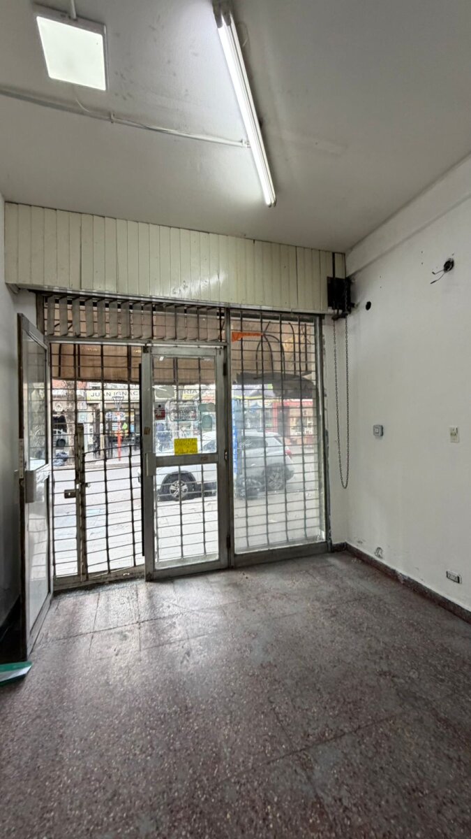 LOCAL COMERCIAL EN MORÓN - 4