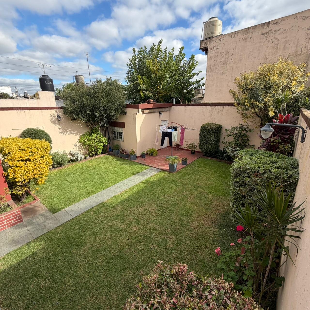 VIVIENDA MULTIFAMILIAR EN ISIDRO CASANOVA - 6