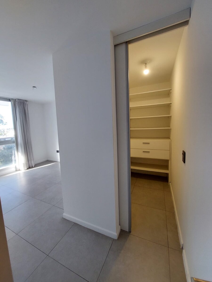 Se alquila dpto de 1 dormitorio con vestidor en complejo cerrado - Imagen 3