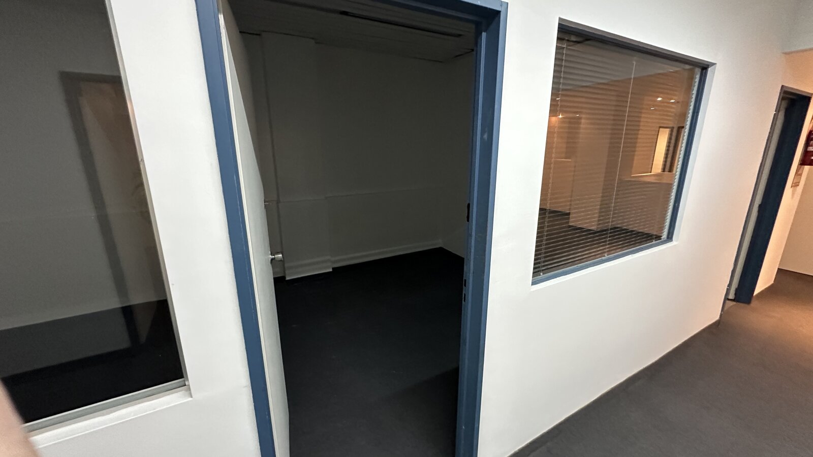 Local comercial / oficinas en alquiler - 21