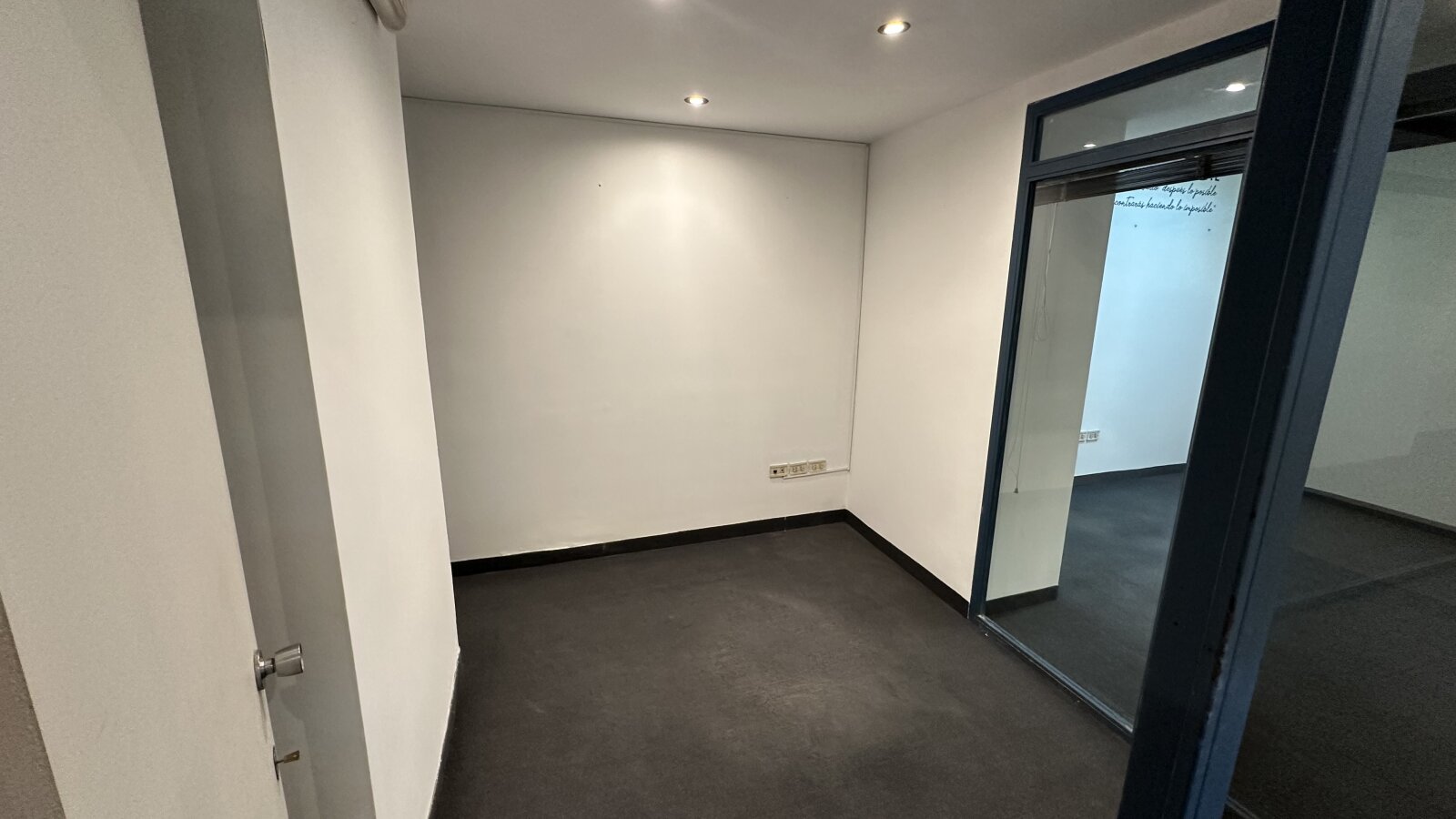 Local comercial / oficinas en alquiler - 6