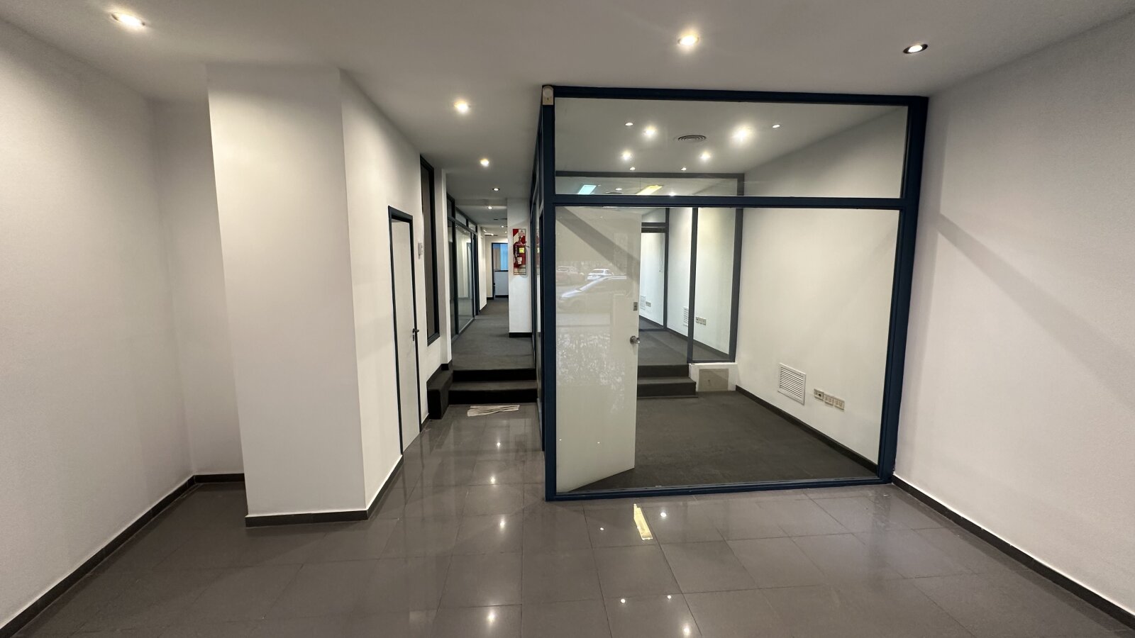 Local comercial / oficinas en alquiler - 4