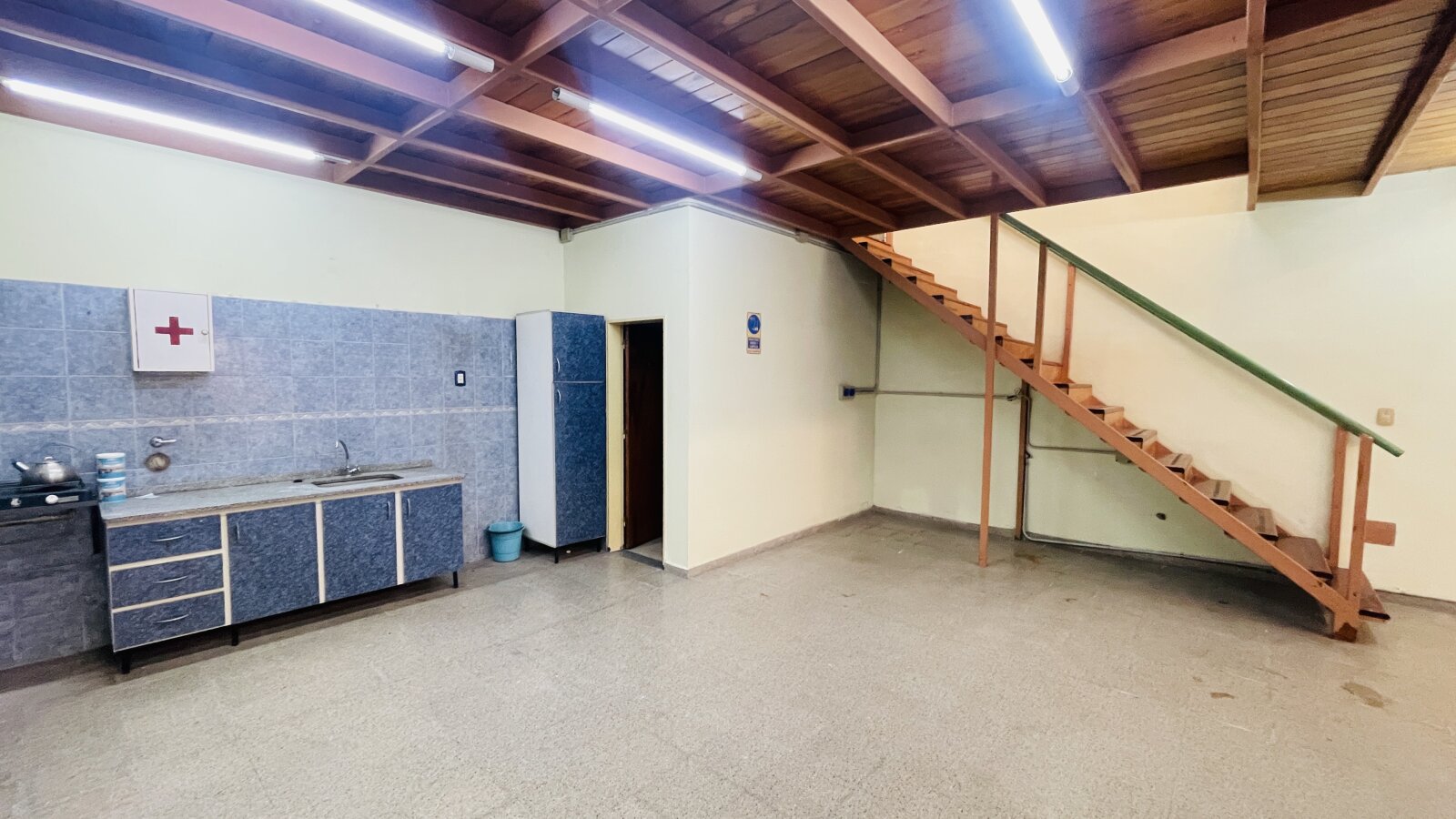 Galpón en Venta - Barrio Grafico - 23