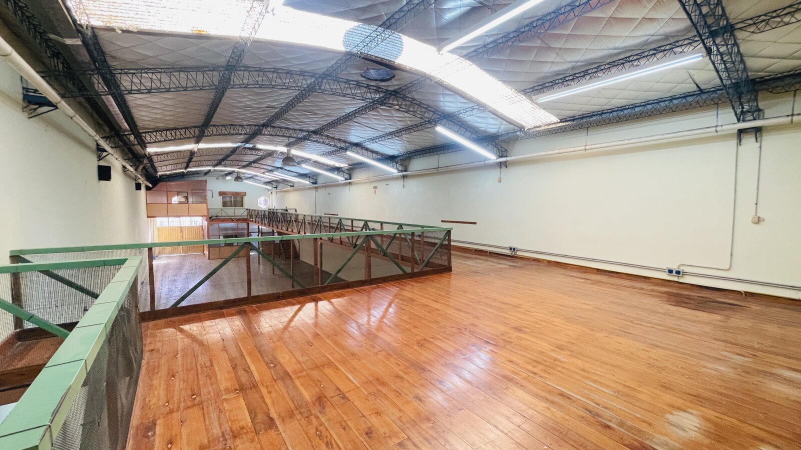 Galpón en Venta - Barrio Grafico - 12