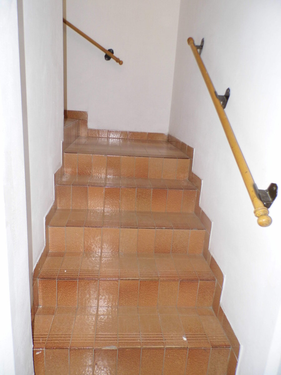 CASA CENTRICA IDEAL PARA INSTITUCIONES EDUCATICAS, CENTROS DE SALUD, CENTRO DE FORMACION, ETC. - 12