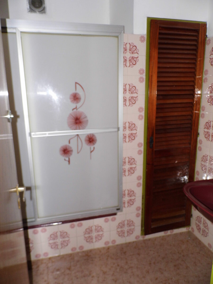 CASA CENTRICA IDEAL PARA INSTITUCIONES EDUCATICAS, CENTROS DE SALUD, CENTRO DE FORMACION, ETC. - 25
