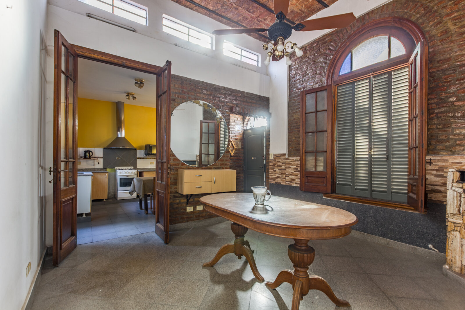 Casa 4 ambientes con patio y quincho en Pompeya - 10