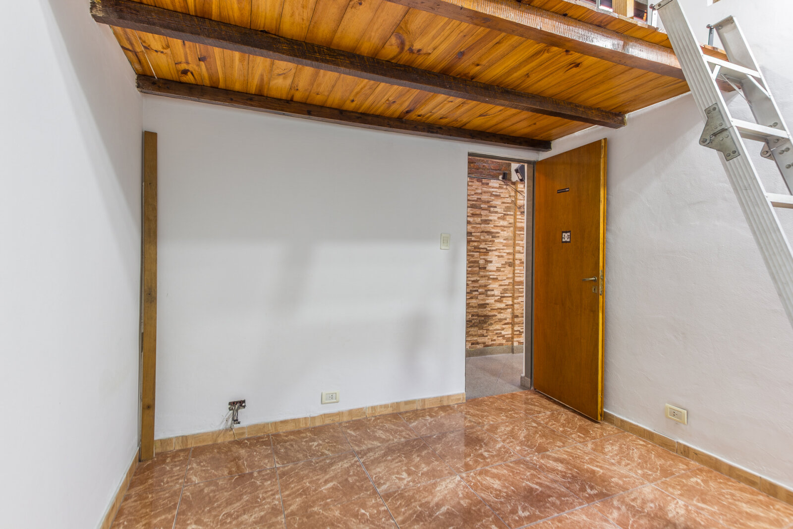 Casa 4 ambientes con patio y quincho en Pompeya - 19