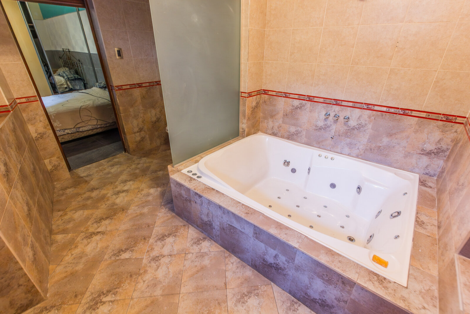 Casa 4 ambientes con patio y quincho en Pompeya - 8