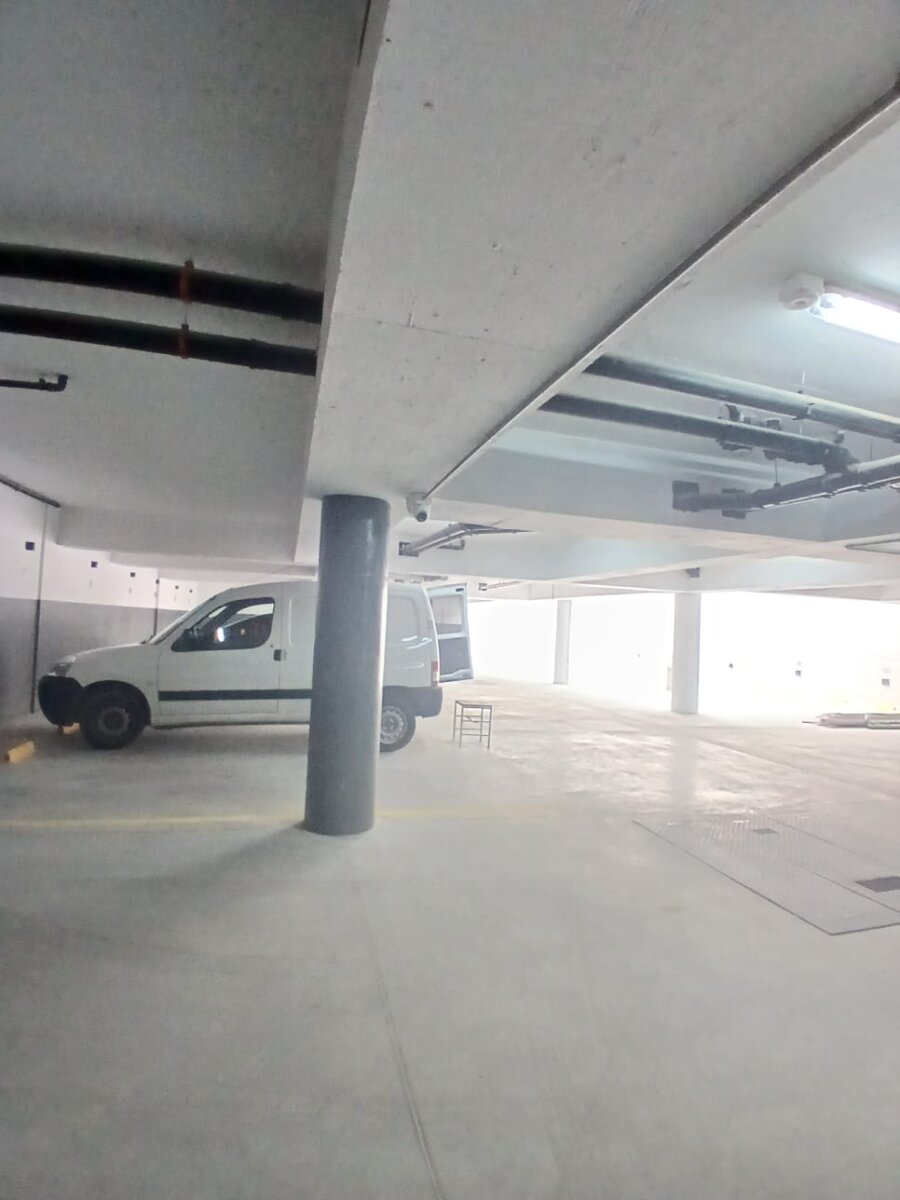 Se vende cocheras cubiertas o descubiertas, en edificio de categoría - Caballito - 4