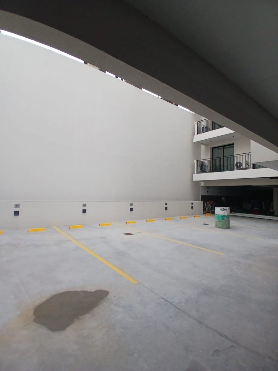 Se vende cocheras cubiertas o descubiertas, en edificio de categoría - Caballito - 8